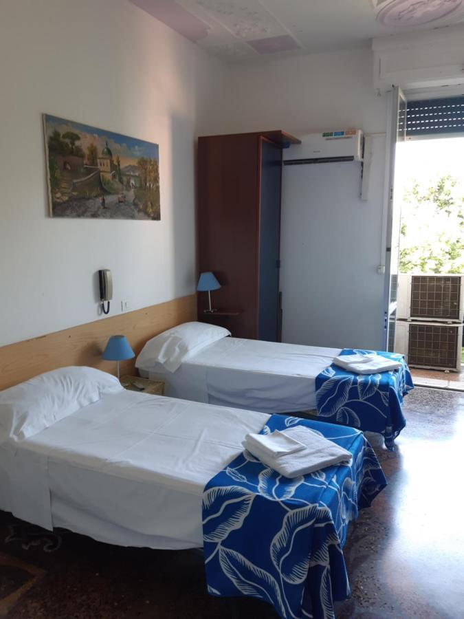 ג'נובה Hotel Guesthouse Massena מראה חיצוני תמונה