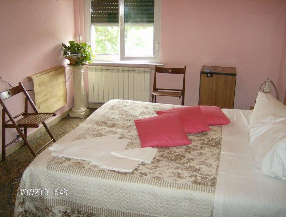 ג'נובה Hotel Guesthouse Massena מראה חיצוני תמונה